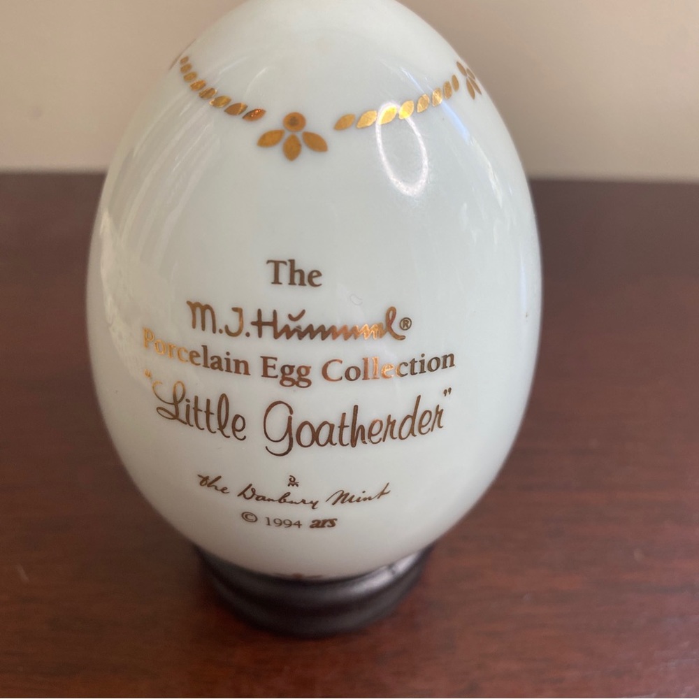 1994 Vintage MJ Hummel Danbury Mint Egg porcelain Collection “Little GoatHerder” - Picture 2 of 5